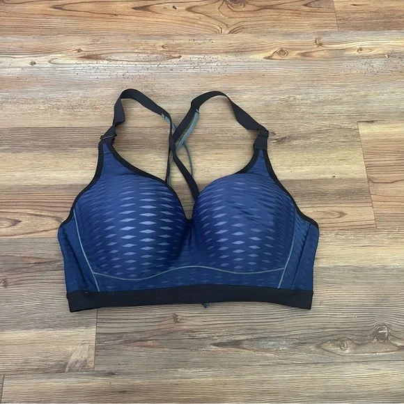 Victoria’s Secret sports bra, blue, good condition, size tag missing - Picture 5 of 5